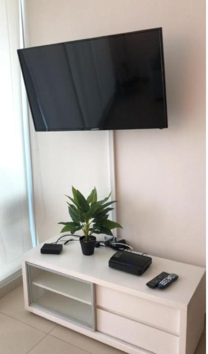 Playa Blanca Ocean Apartment *