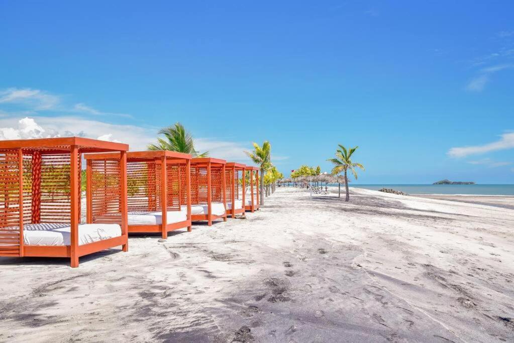 Playa Blanca Ocean Rio Hato
